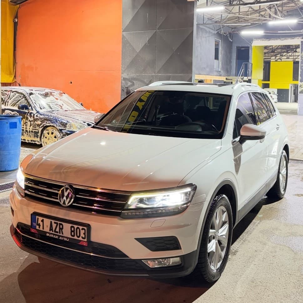VW TIGUAN